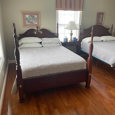 Downtown Abode In The Heart Of The Bourbon Trail Villa Lebanon Bagian luar foto