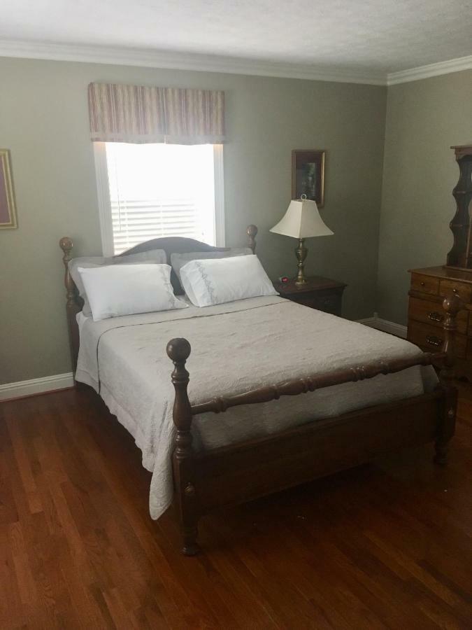 Downtown Abode In The Heart Of The Bourbon Trail Villa Lebanon Bagian luar foto