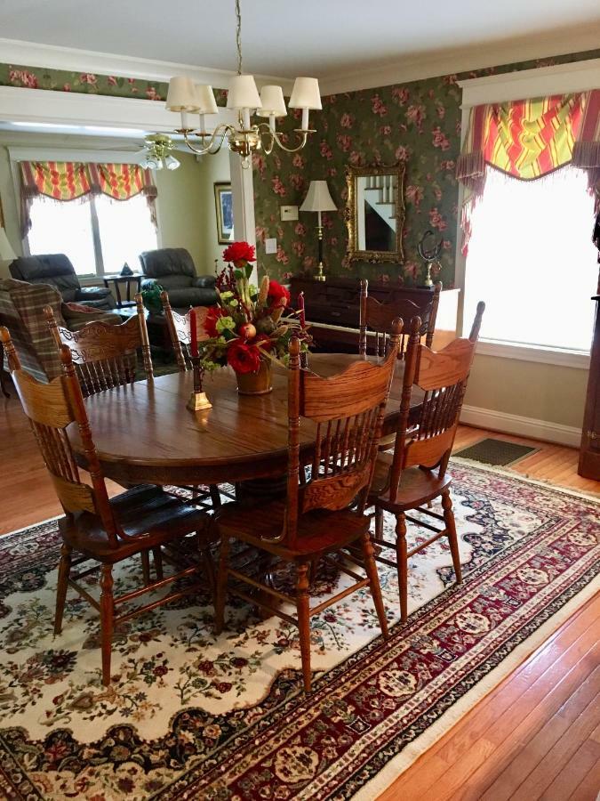 Downtown Abode In The Heart Of The Bourbon Trail Villa Lebanon Bagian luar foto