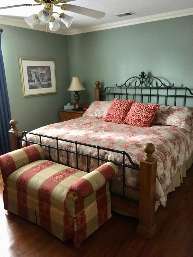 Downtown Abode In The Heart Of The Bourbon Trail Villa Lebanon Bagian luar foto